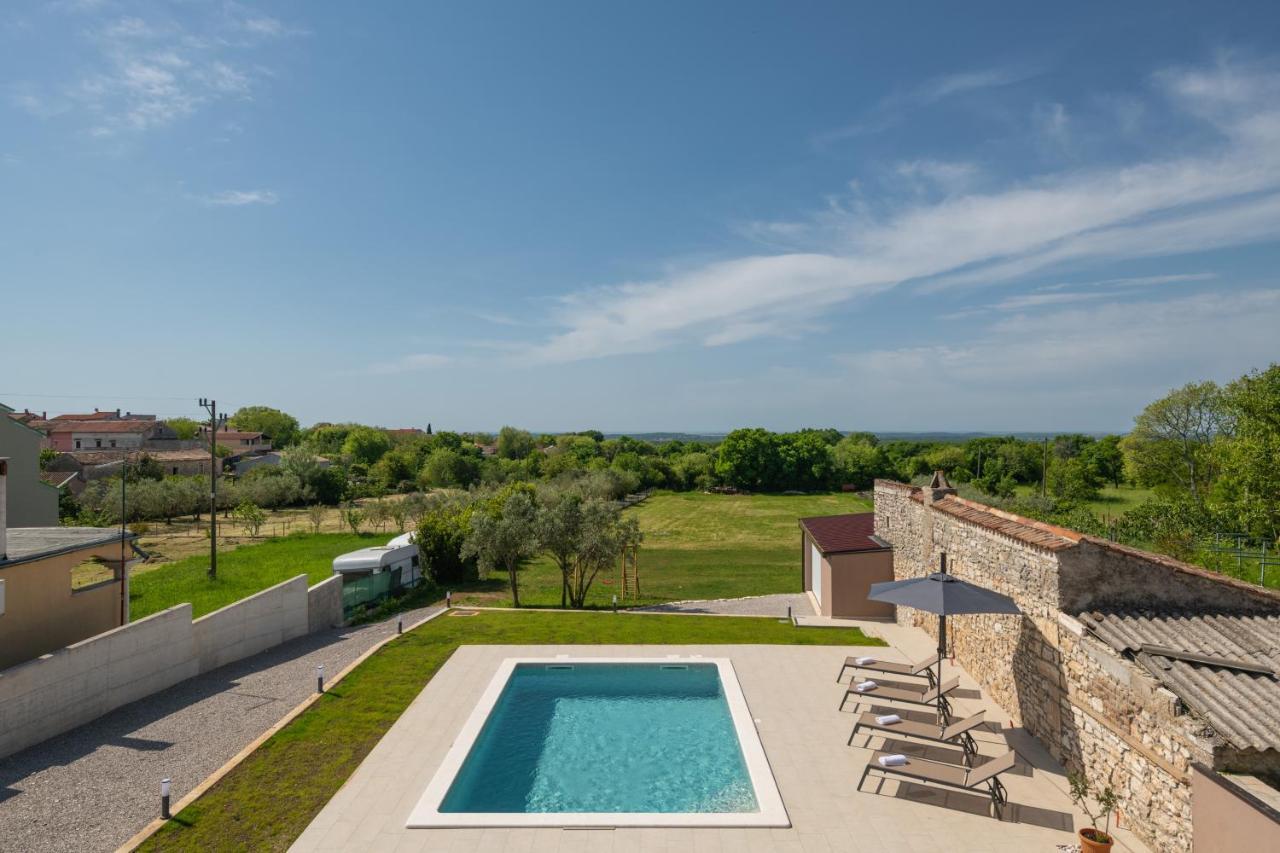 Villa Ester Pola Esterno foto